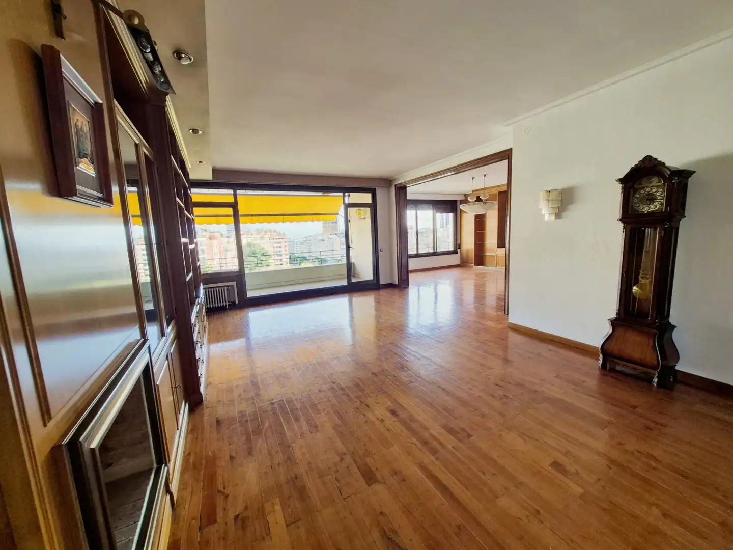 Wohnzimmer von Wohnung zur Miete in Barcelona mit Klimaanlage, Heizung und Parkett