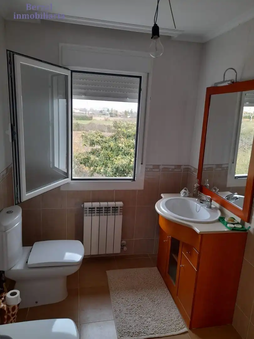 Baño de Finca rústica en venta en Lardero con Calefacción, Jardín privado y Terraza