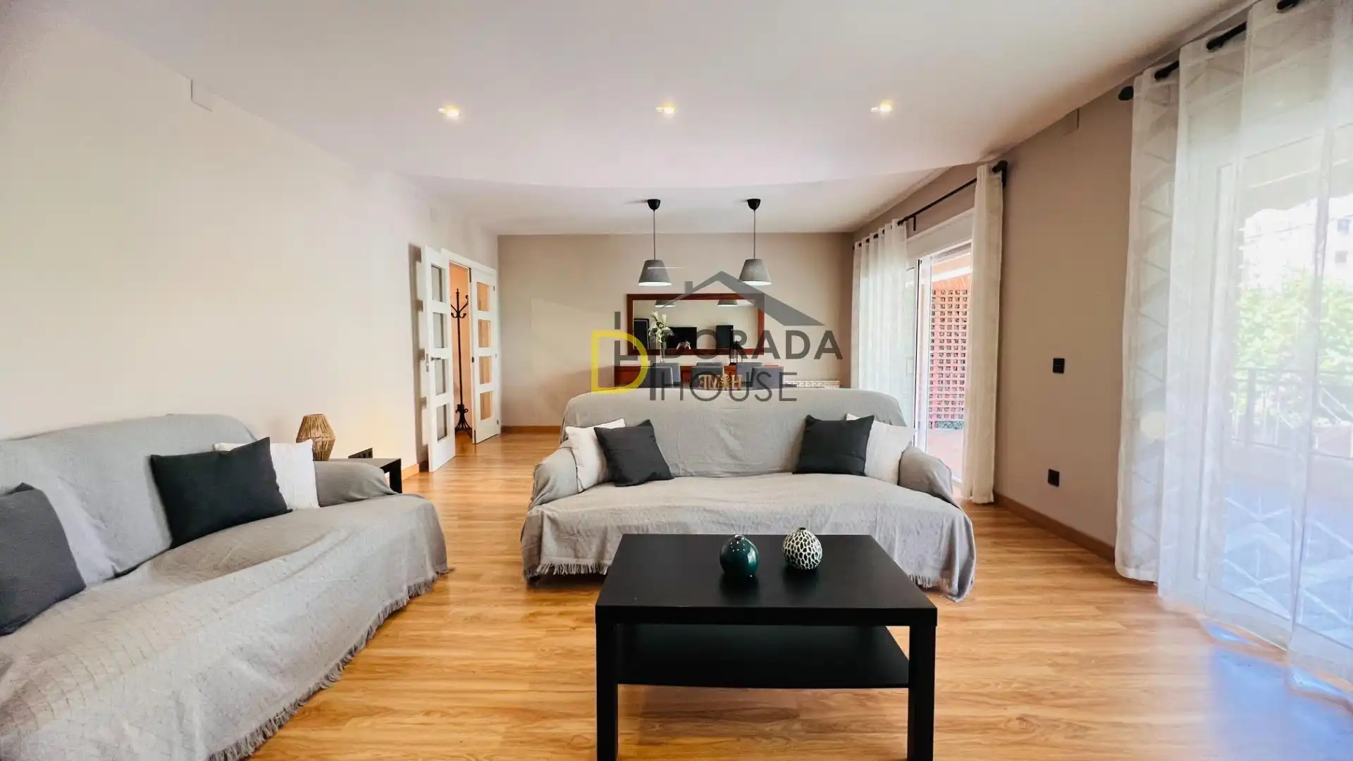 Living room of Flat for sale in Salou  with Air Conditioner, Heating and Parquet flooring