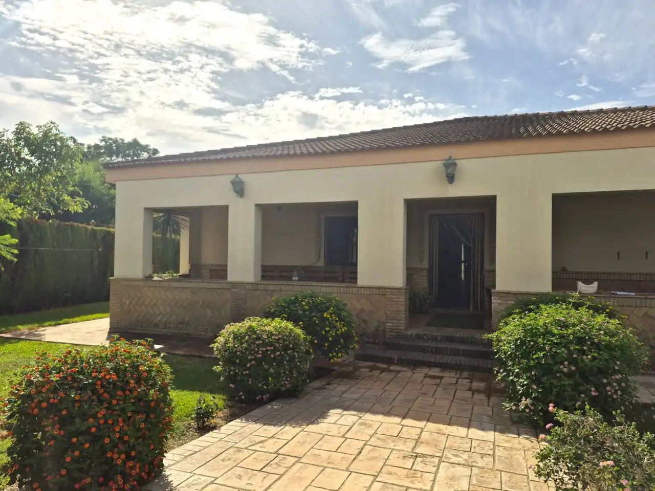 Exterior view of Country homes for sale in Pilas, Sevilla