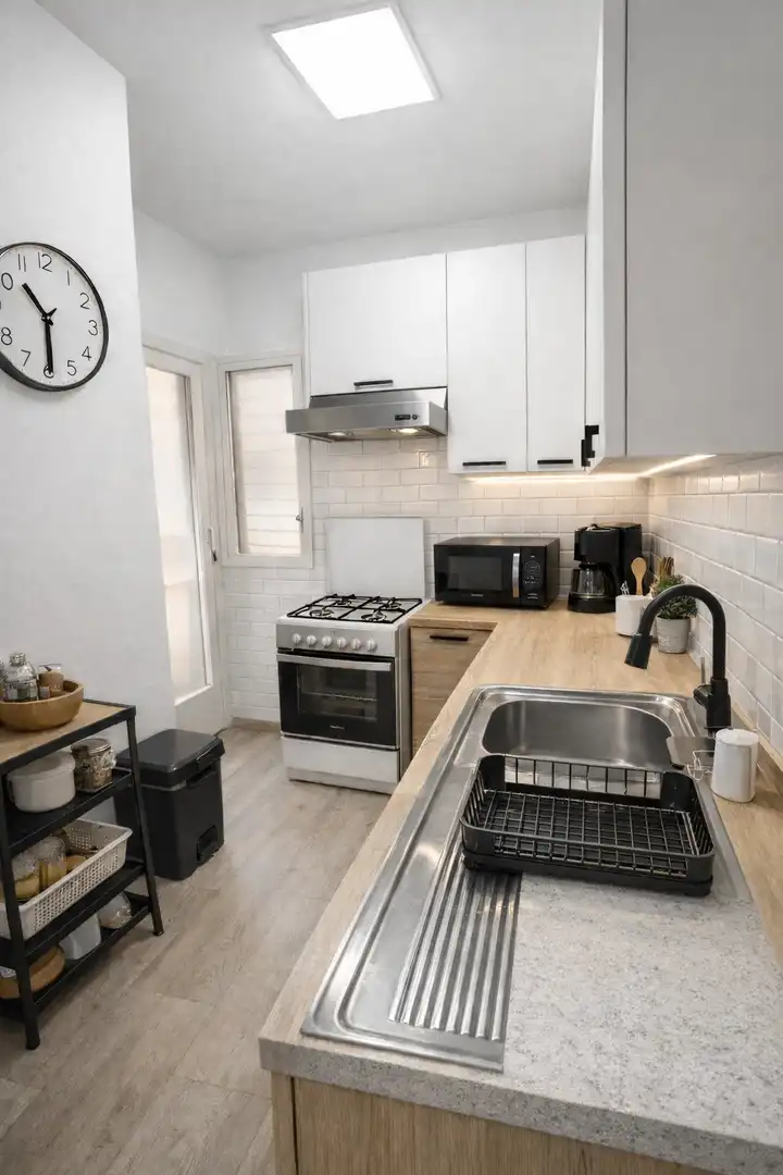 Cocina de Piso en venta en Barcelona con Balcón