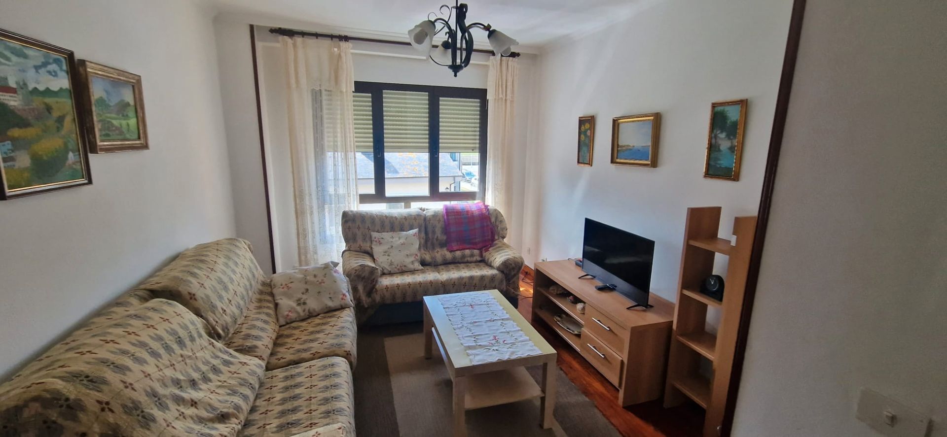 Sala de estar de Piso de alquiler en Tapia de Casariego con Amueblado, Horno y Lavadora