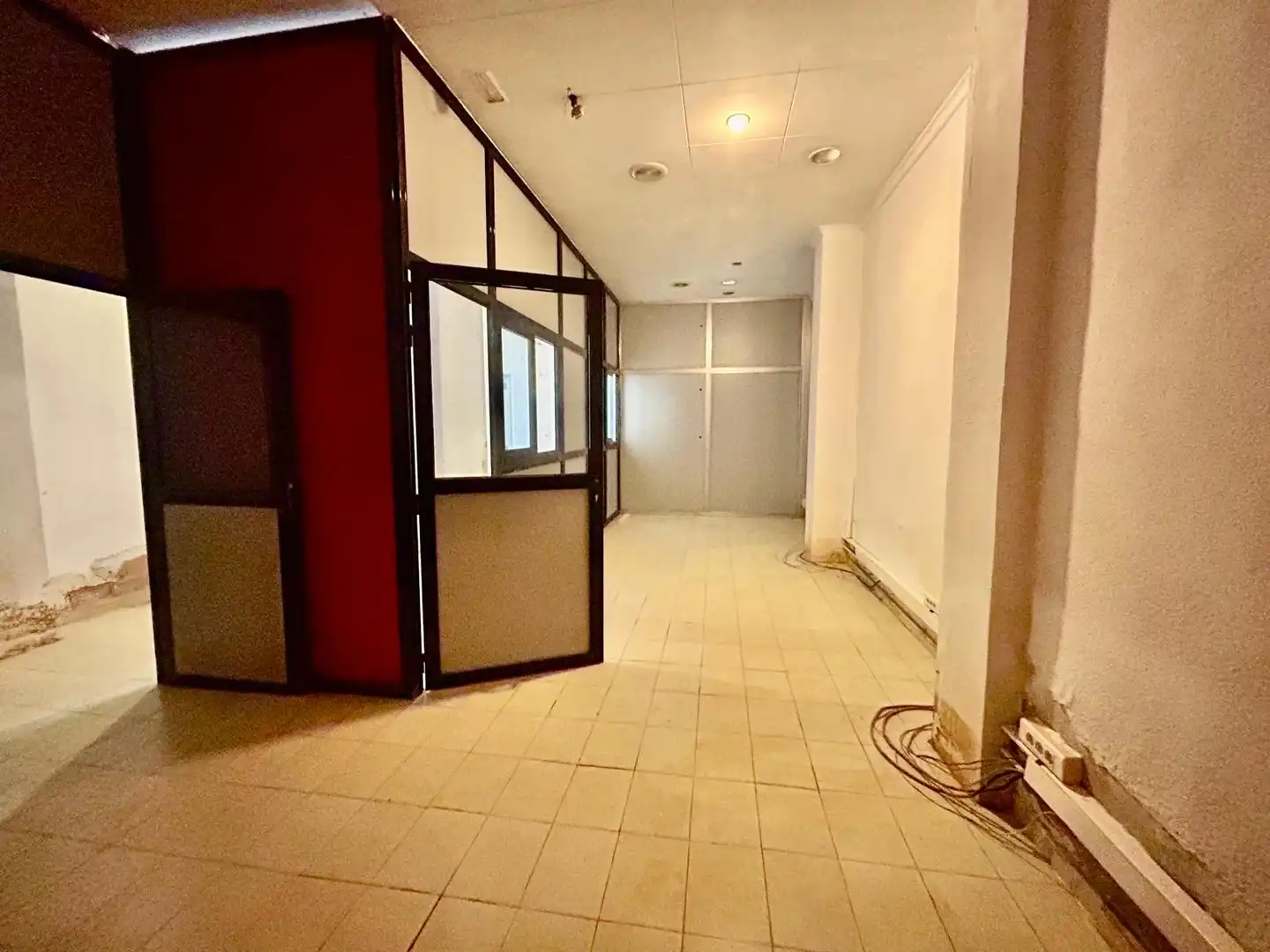 Business premises for sale in Avinguda Camí Nou 60, imagen 4