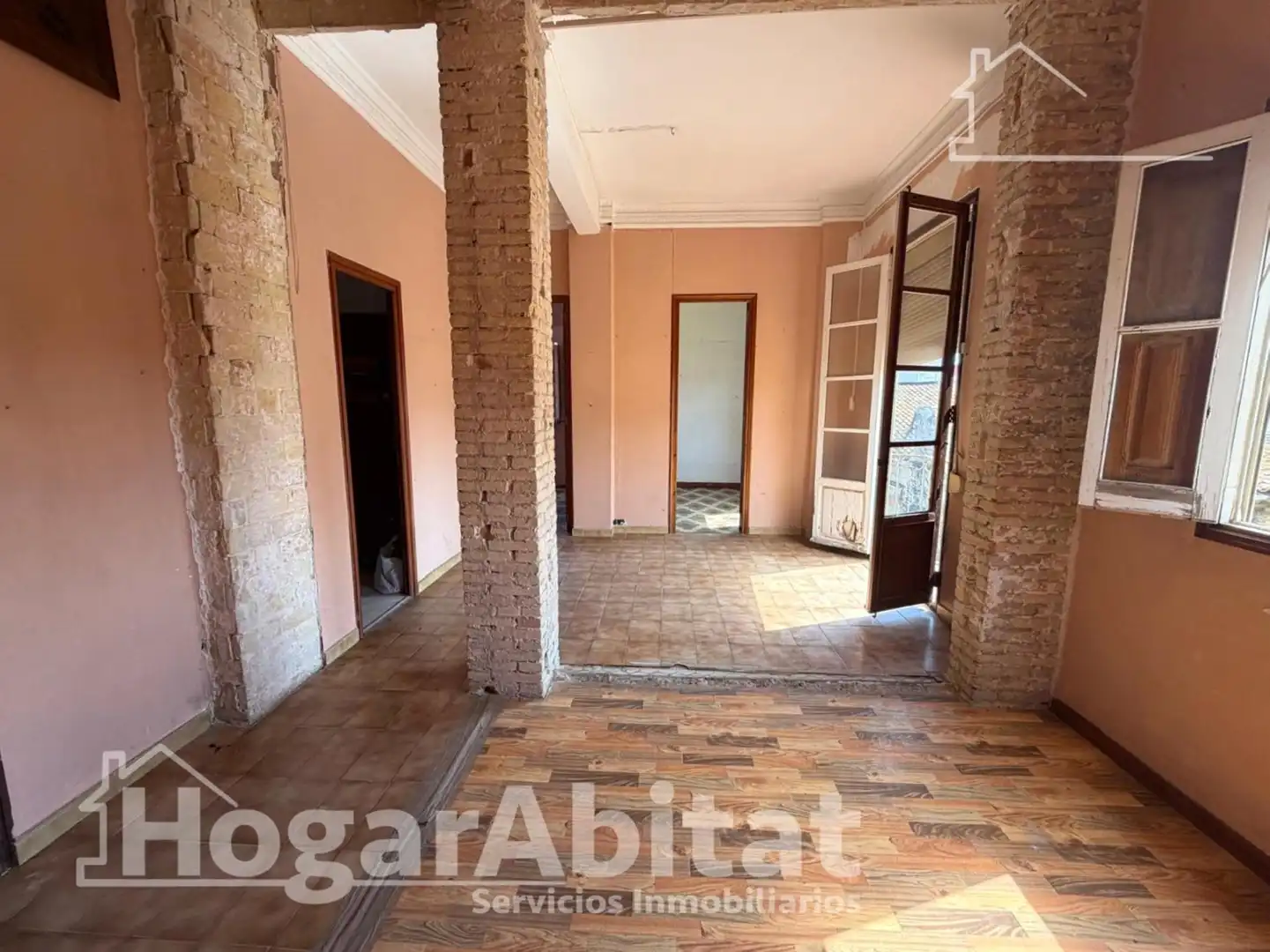 Piso en venta en Valencia con Trastero y Balcón