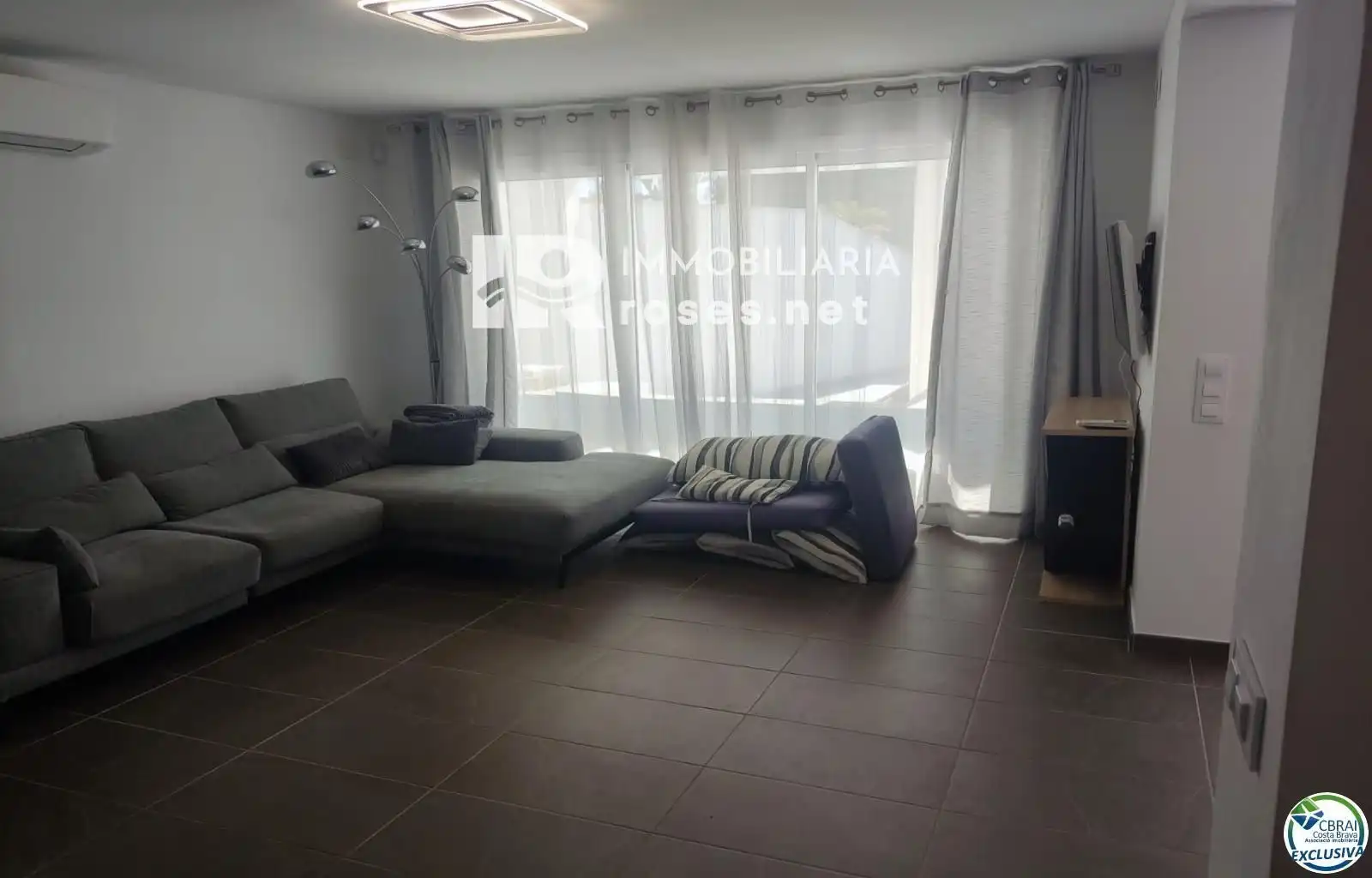 Casa con piscina en venta en Peni