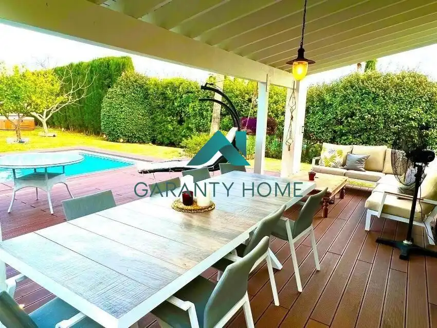 Casa amb terrassa en venda a Benahavís pueblo, imagen 5