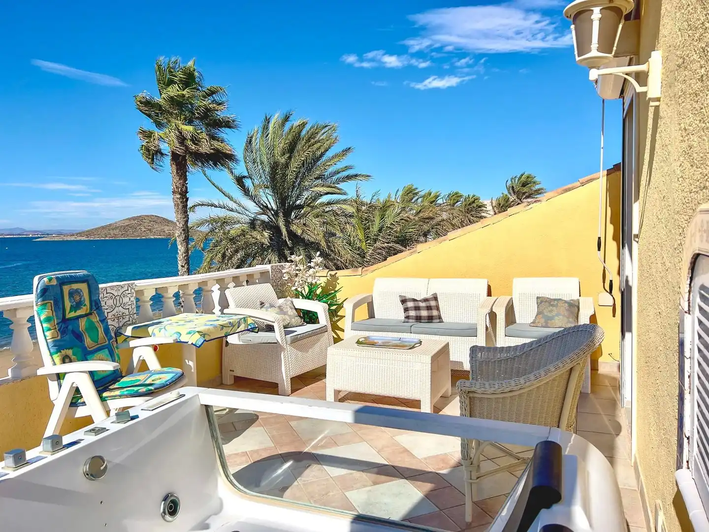 Terrasse von Haus oder Chalet zum Verkauf in La Manga del Mar Menor mit Klimaanlage, Heizung und Privatgarten