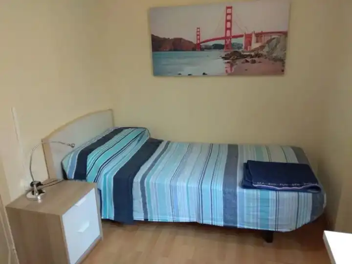 Bedroom of Flat for sale in Valencia  with Heating, Terrace and Furnished