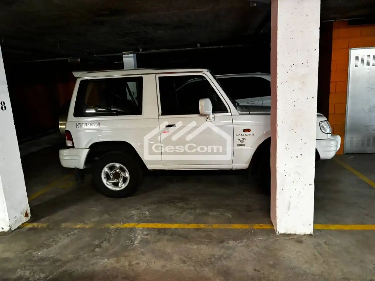 Parking de Piso de alquiler en Canillo con Calefacción, Parquet y Trastero