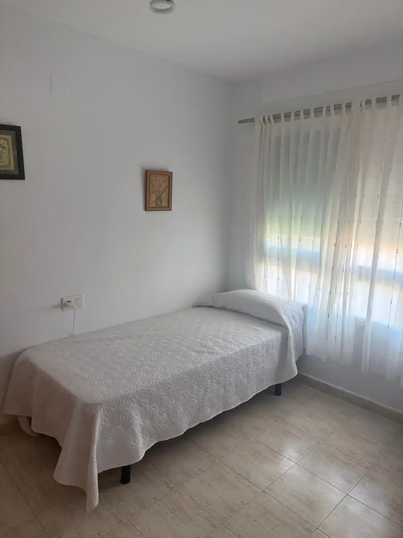 Bedroom of Flat for rent in Alicante / Alacant