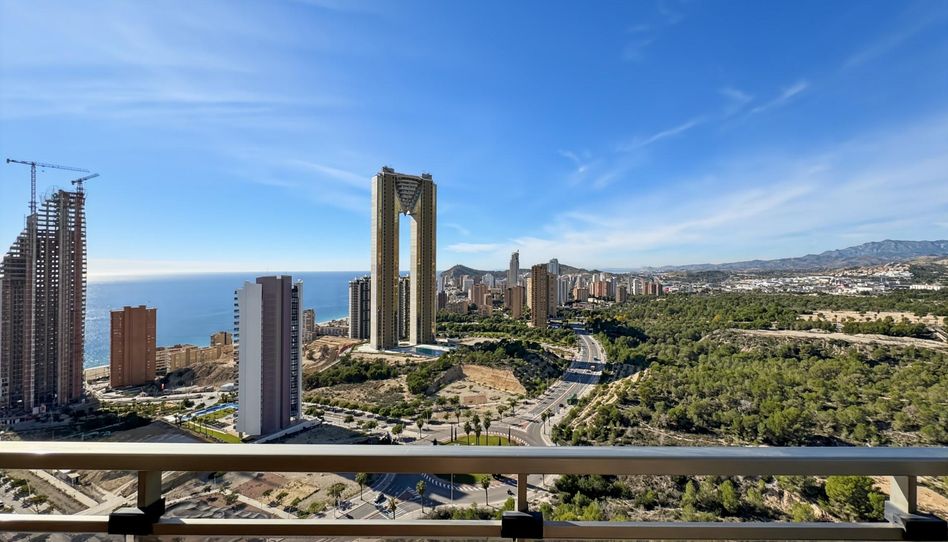 Apartamento en venta en Via Parque - 2