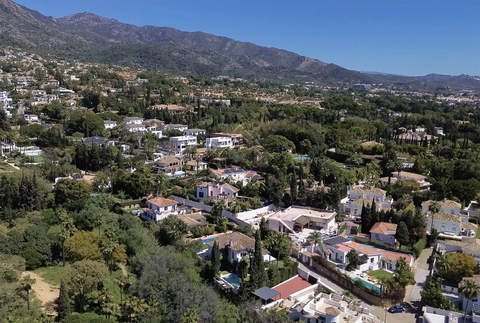 Chalet con piscina en venta en Milla de Oro, imagen 5