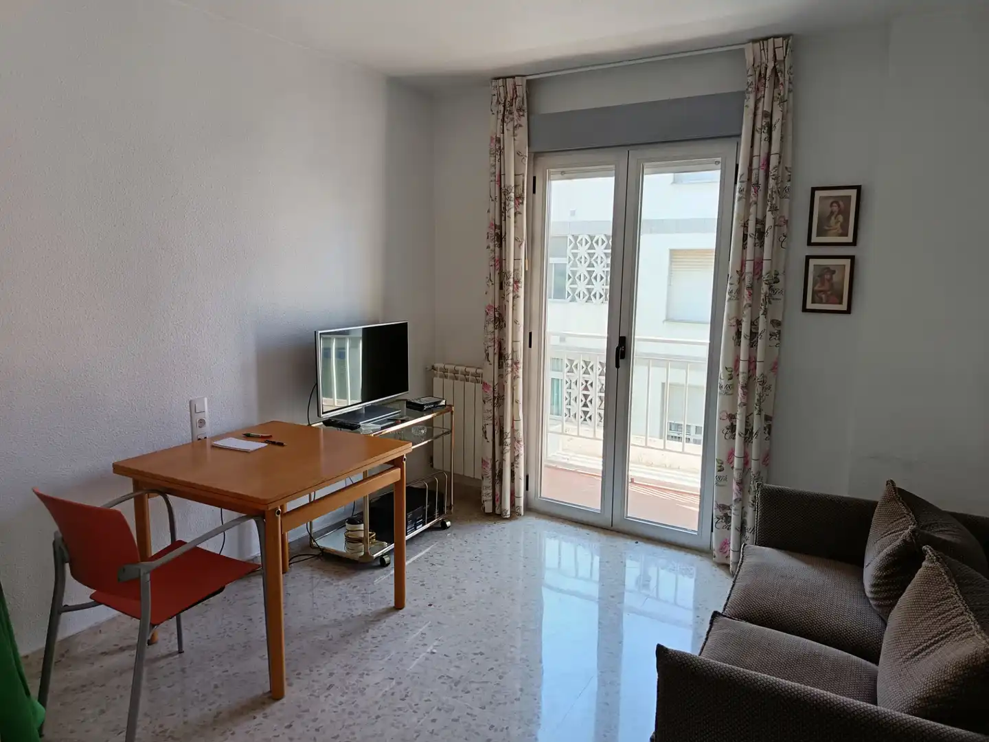 Sala d'estar de Pis en venda en Alcalá la Real amb Aire condicionat, Calefacció i Moblat