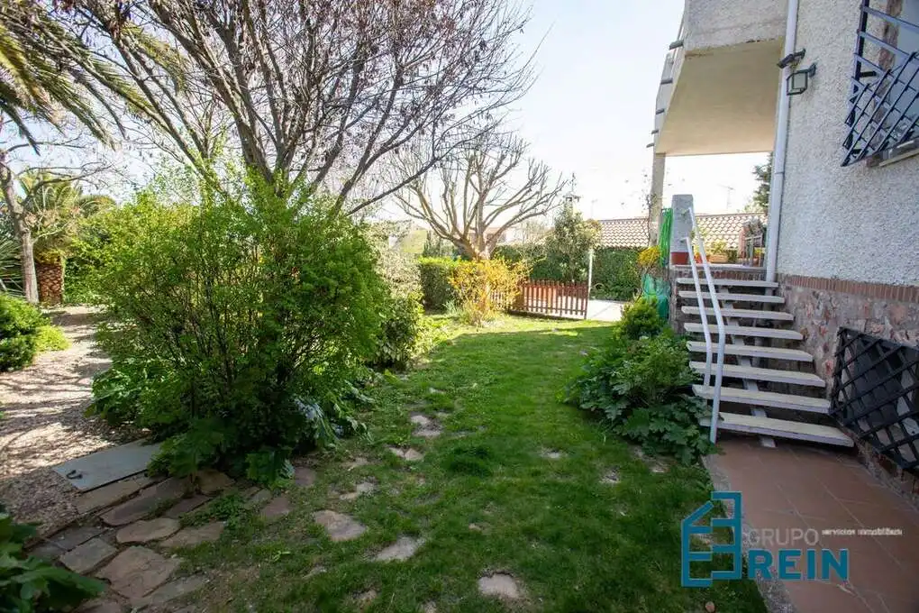 Jardí de Casa o xalet en venda en Añover de Tajo amb Aire condicionat, Calefacció i Jardí privat