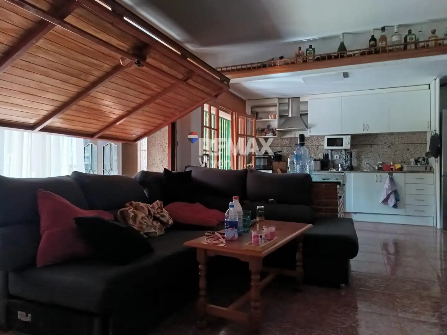 Sala d'estar de Casa o xalet en venda en Cunit amb Calefacció