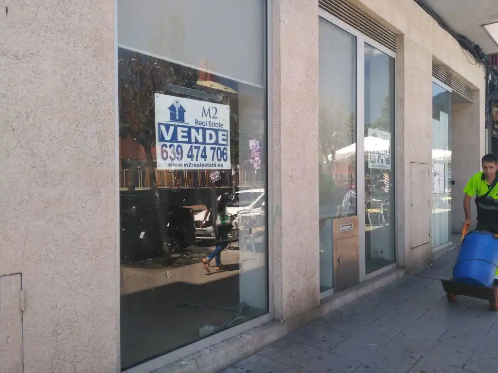 Business premises for sale in Avenida de la Universidad, imagen 2