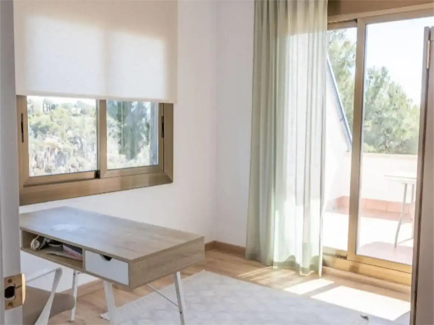 Dormitori de Casa o xalet en venda en Corbera de Llobregat amb Piscina i Balcó