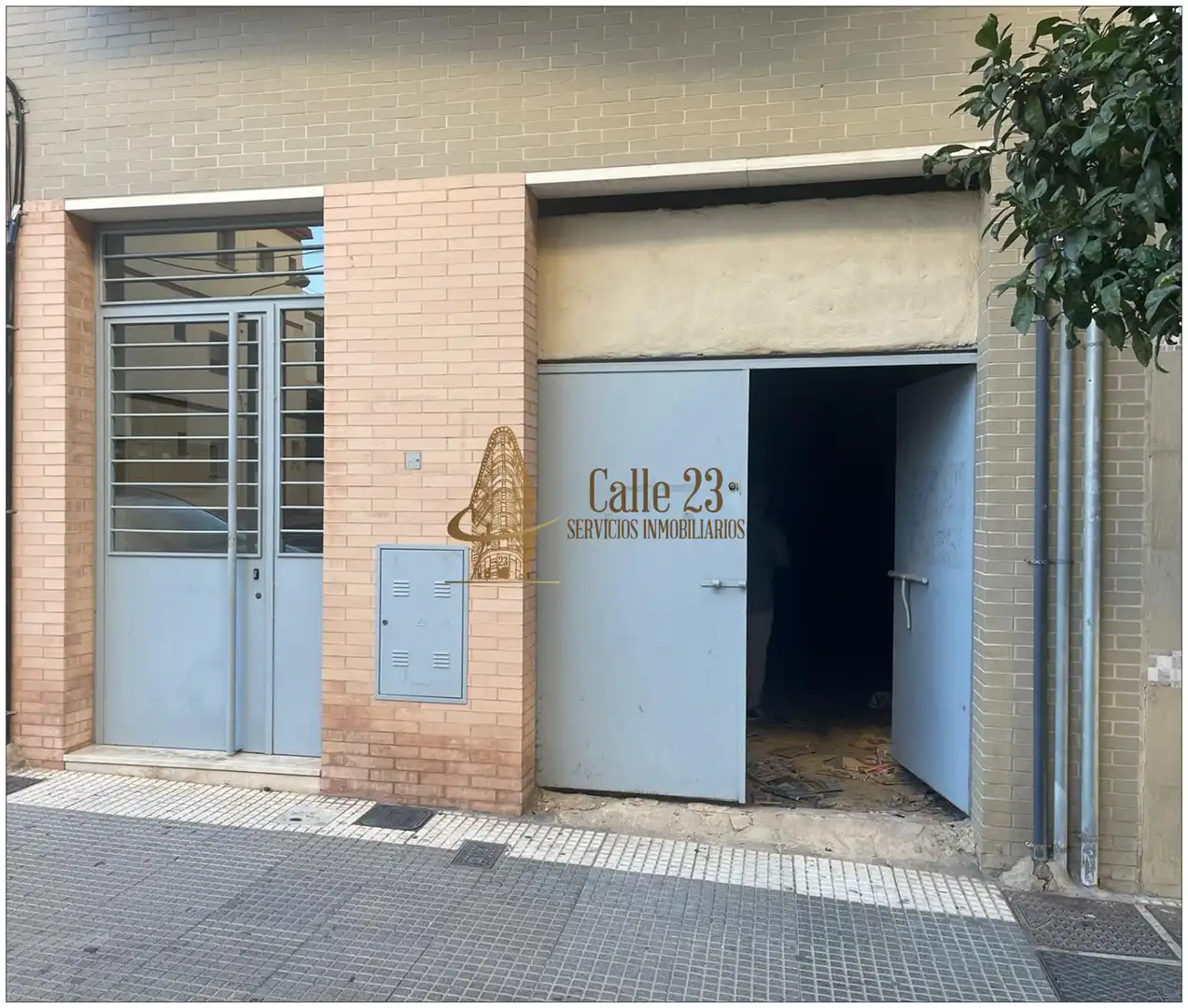 Vista exterior de Local en venta en Huelva