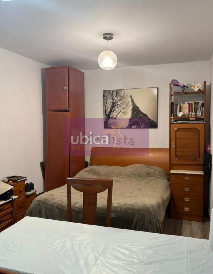 Dormitori de Estudi en venda en Vigo  amb Calefacció i Moblat