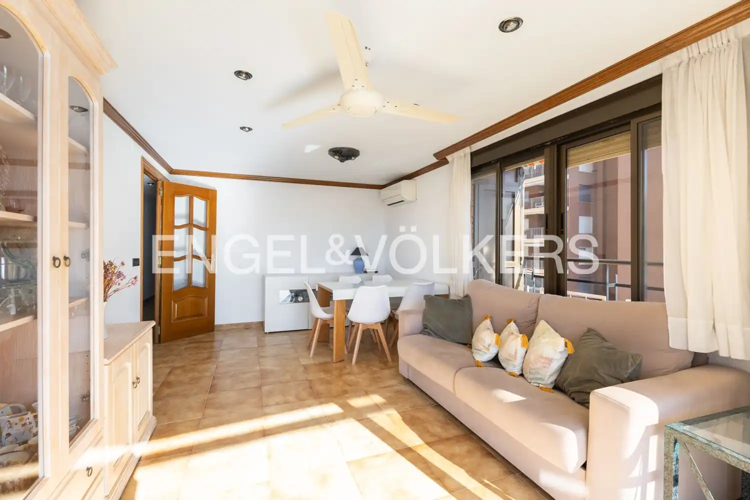 Living room of Flat for sale in Benicasim / Benicàssim  with Air Conditioner, Heating and Private garden