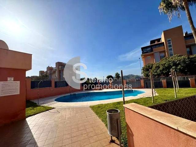 Casa adosada en Venta en Alegría de la Huerta- Jardín de Málaga
