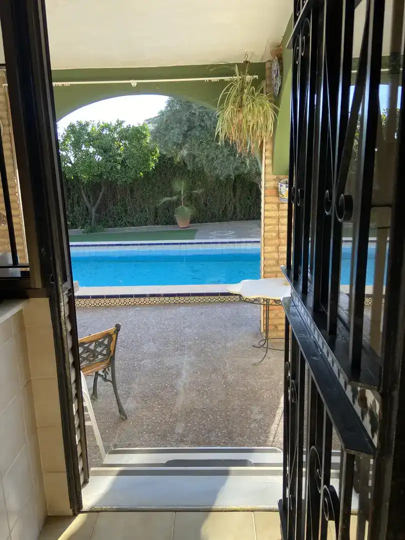 Piscina de Casa o xalet en venda en Palomares del Río amb Aire condicionat i Piscina
