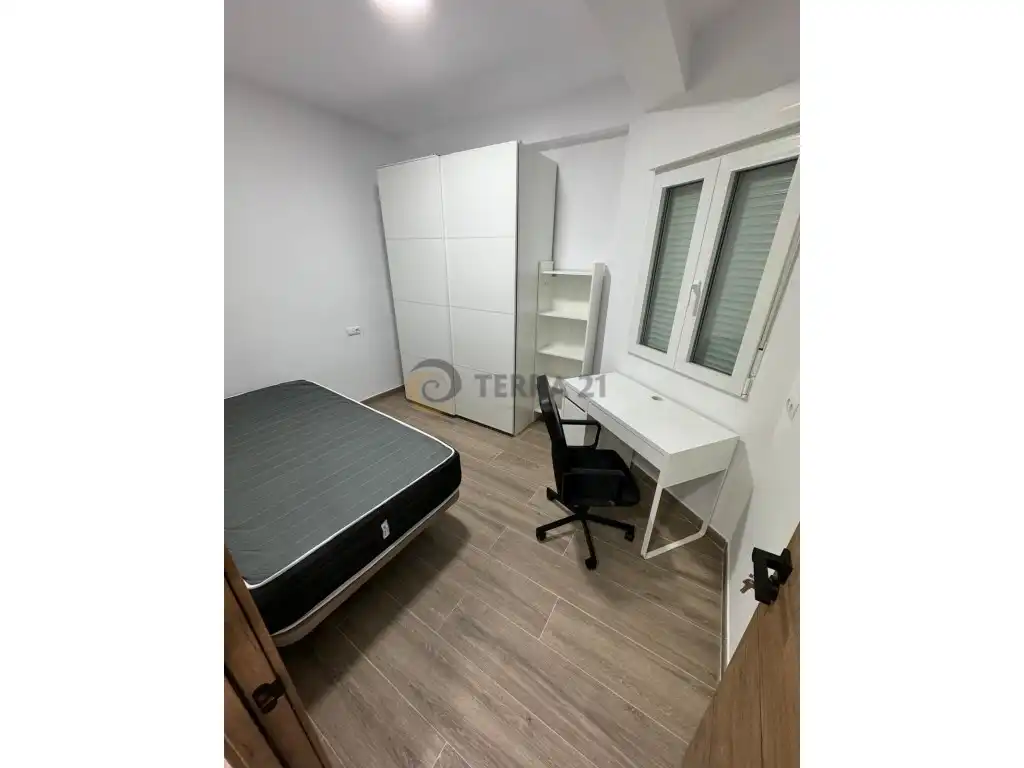 Habitación de Piso de alquiler en Jaén con Amueblado