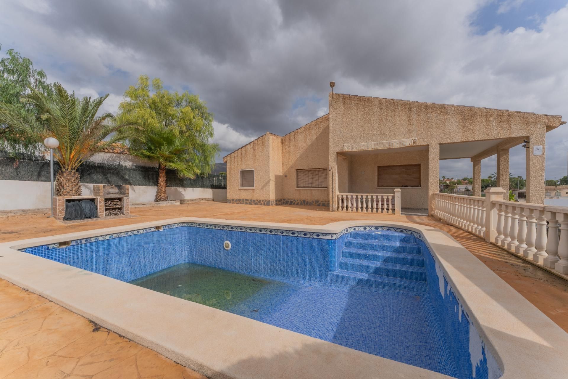 Piscina de Casa o xalet en venda en Albatera amb Jardí privat i Piscina