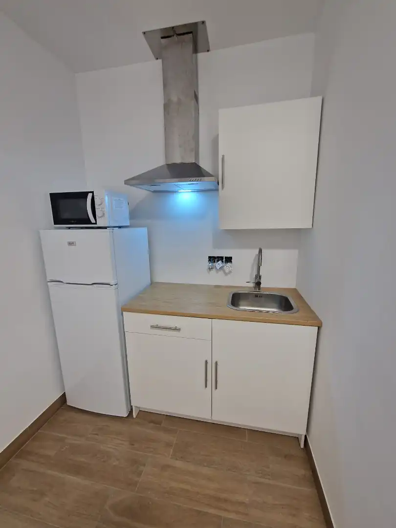 Cuina de Estudi en venda en Córdoba amb Aire condicionat i Moblat