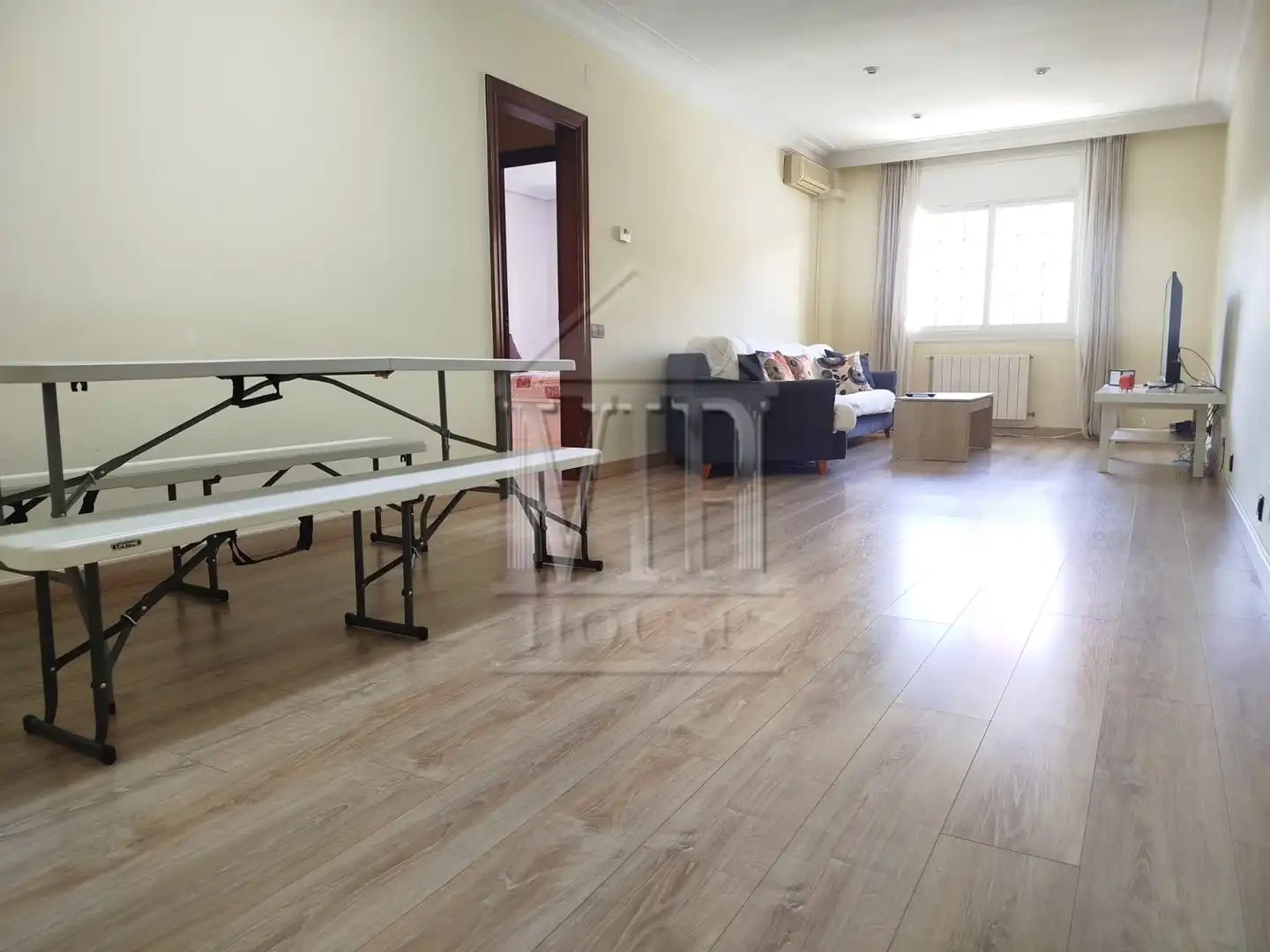 Sala de estar de Piso en venta en Badalona con Aire acondicionado y Amueblado