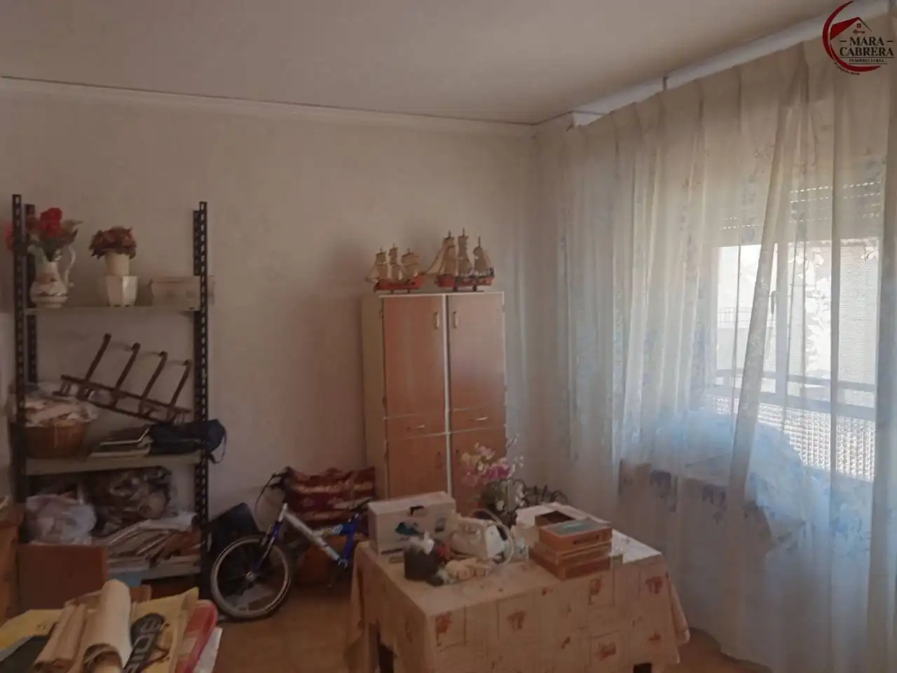 Habitación de Casa adosada en venta en La Font d'en Carròs con Terraza y Amueblado