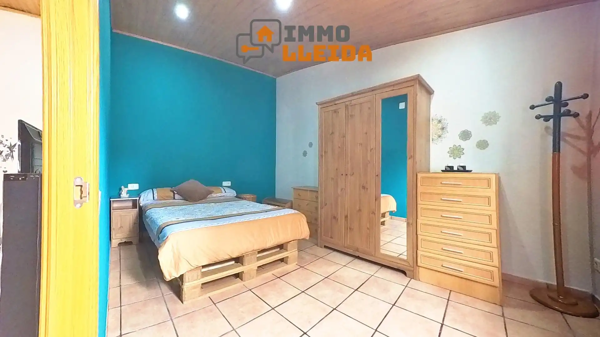 Bedroom of Detached homes for sale in Camarasa  with Terrace, Storage room and Furnished