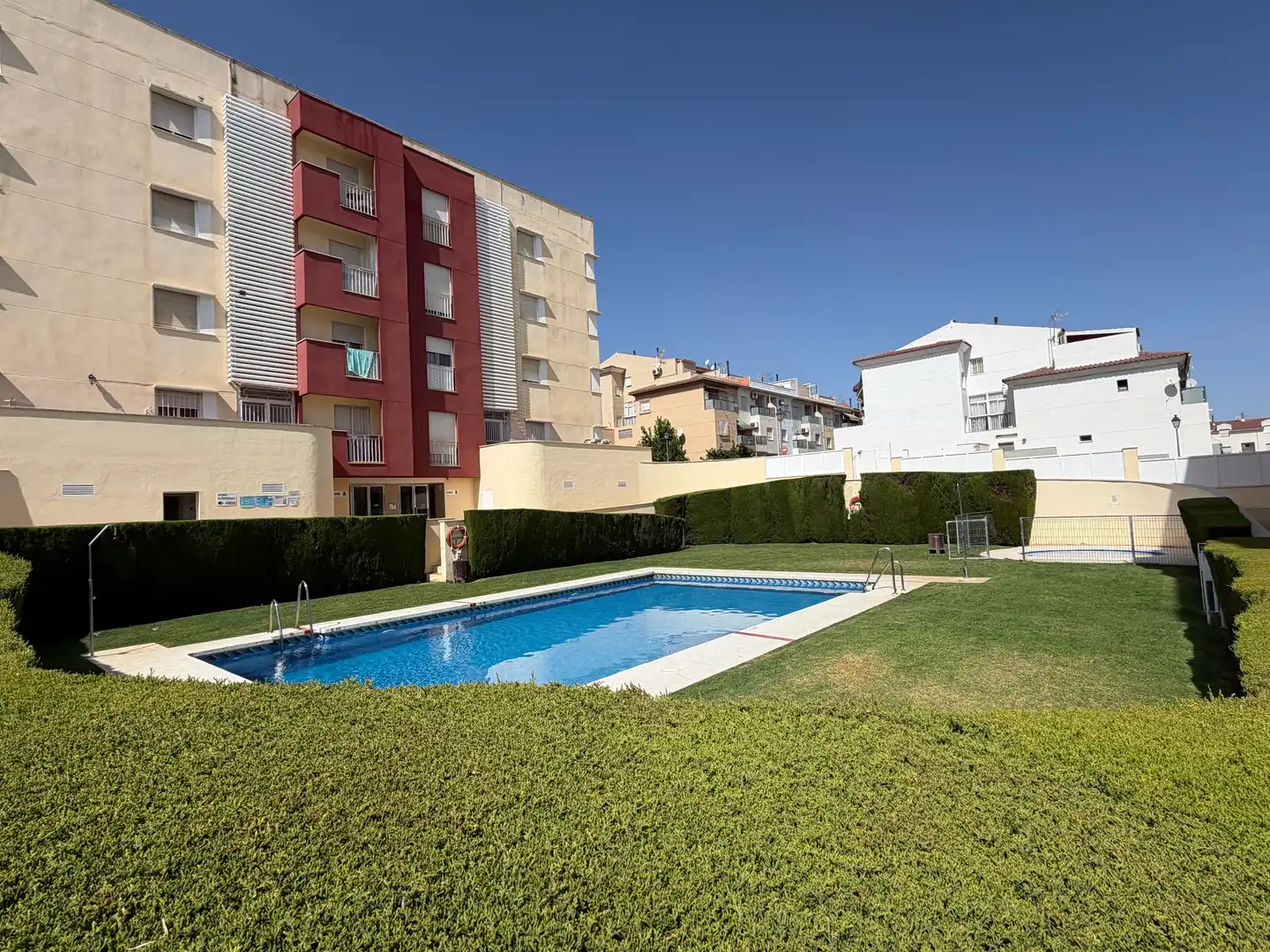 Flat with terrace for sale in Calle  Amparito Aguilar, imagen 3