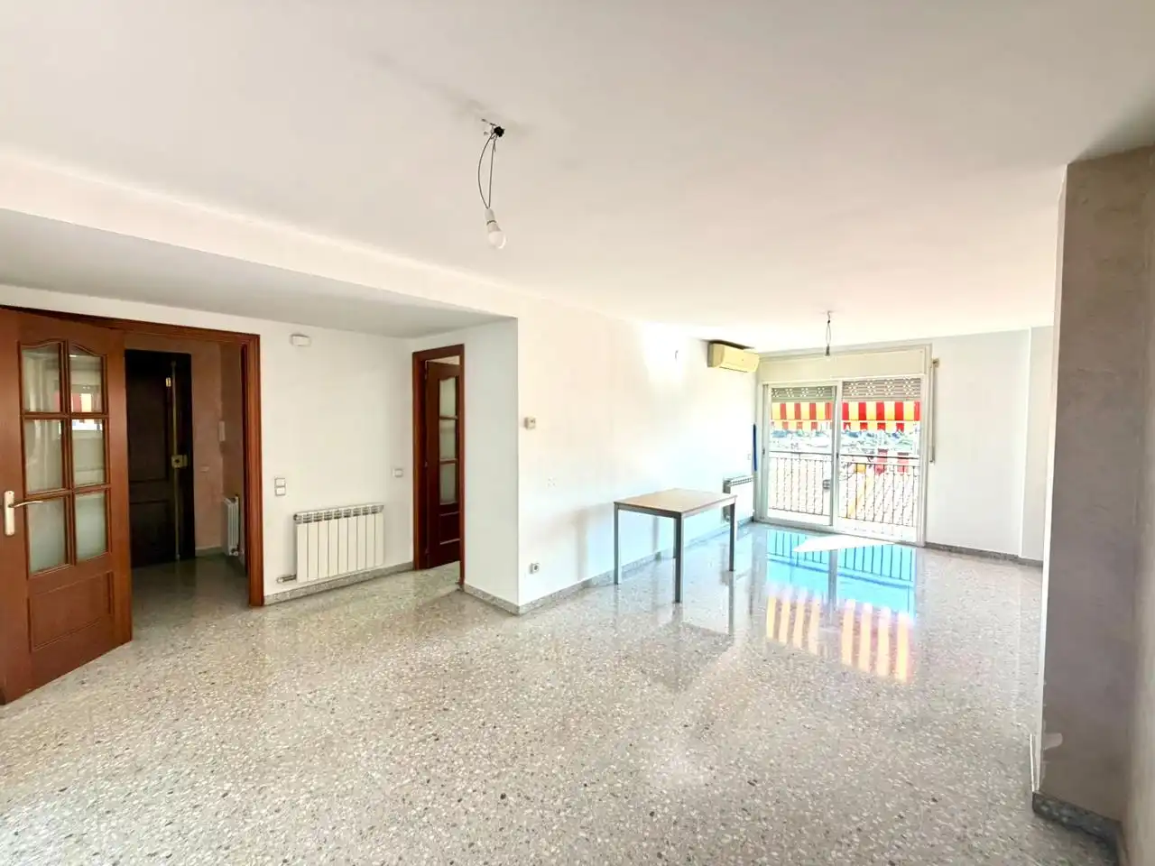 Exterior view of Flat for sale in Mataró  with Air Conditioner