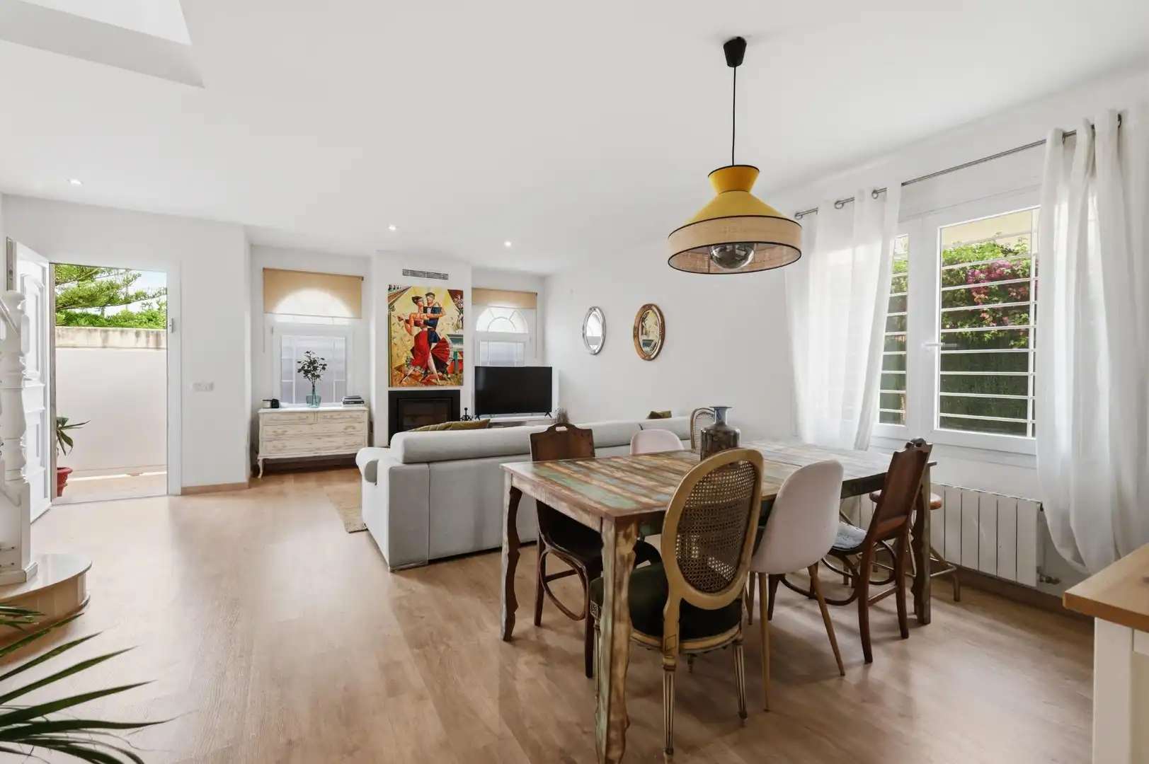 Dining room of Houses for sale in La Pobla de Vallbona  with Air Conditioner, Heating and Private garden