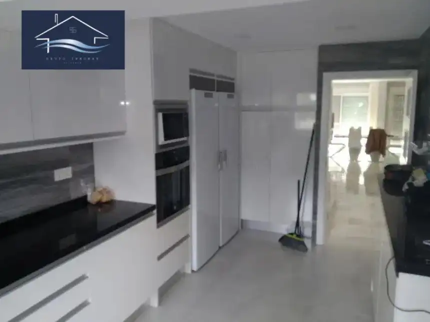Cuina de Casa o xalet en venda en Sant Joan d'Alacant amb Aire condicionat, Calefacció i Jardí privat