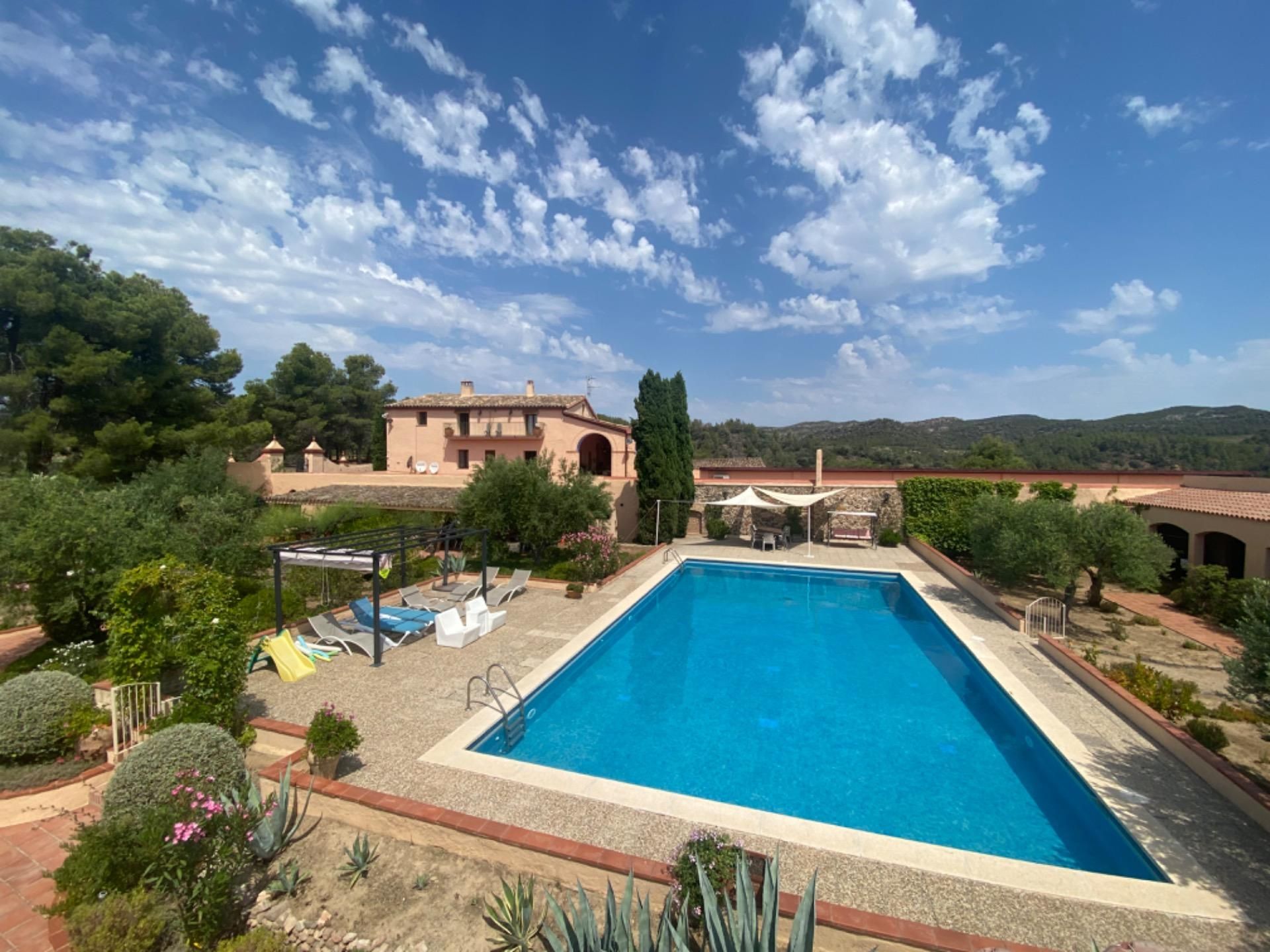 Piscina de Local en venda en El Molar (Tarragona) amb Aire condicionat