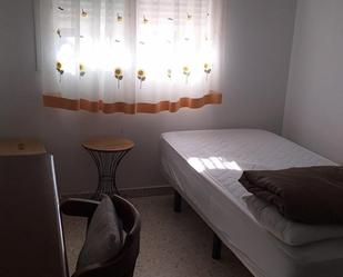 Bedroom of Apartment to share in  Sevilla Capital  with Air Conditioner