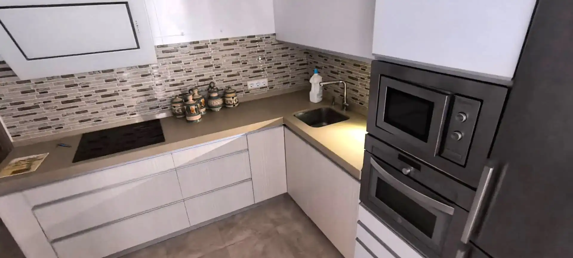 Flat with lift for sale in Oeste, imagen 3