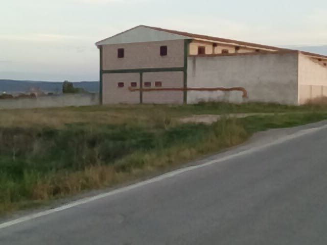 Nau industrial en venda a Caminreal