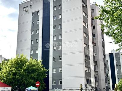 Vista exterior de Pis en venda en Móstoles amb Calefacció i Traster
