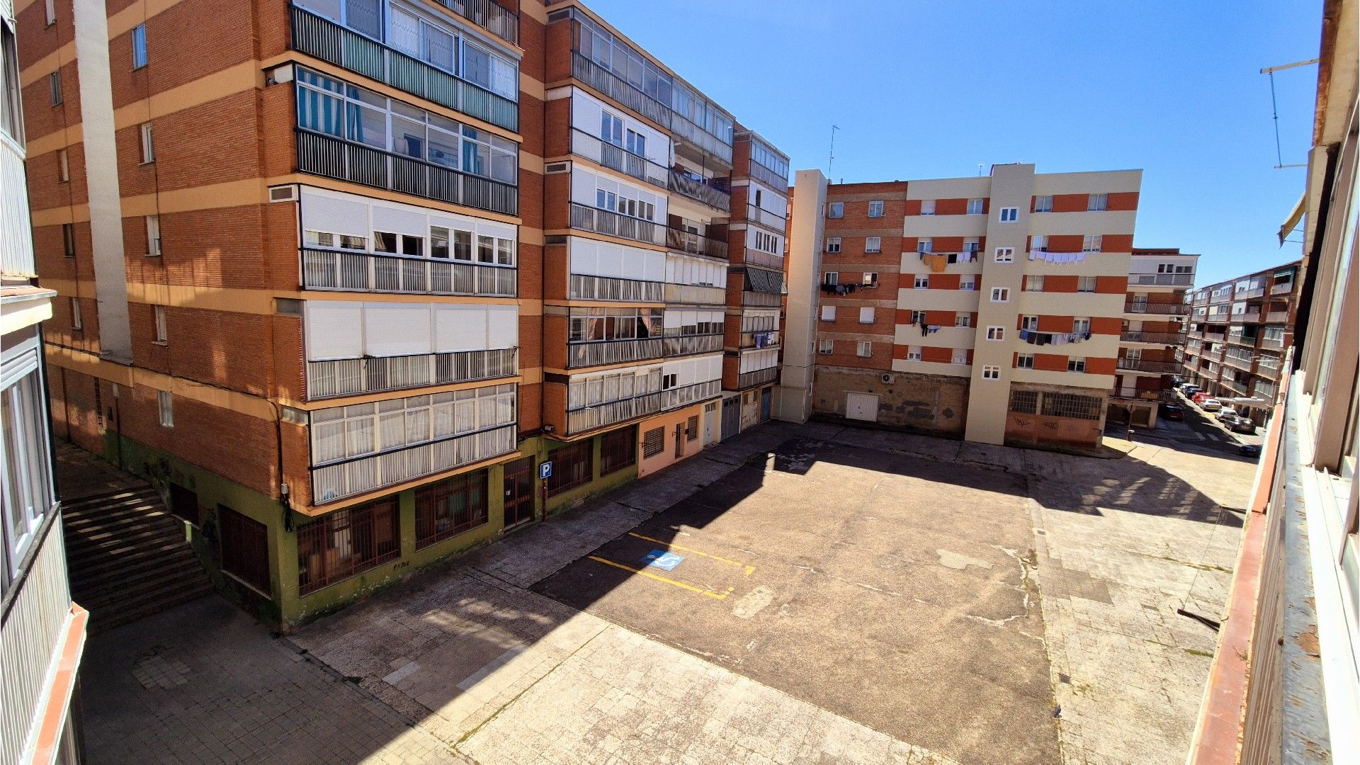 Vista exterior de Pis en venda en Palencia Capital amb Calefacció i Terrassa