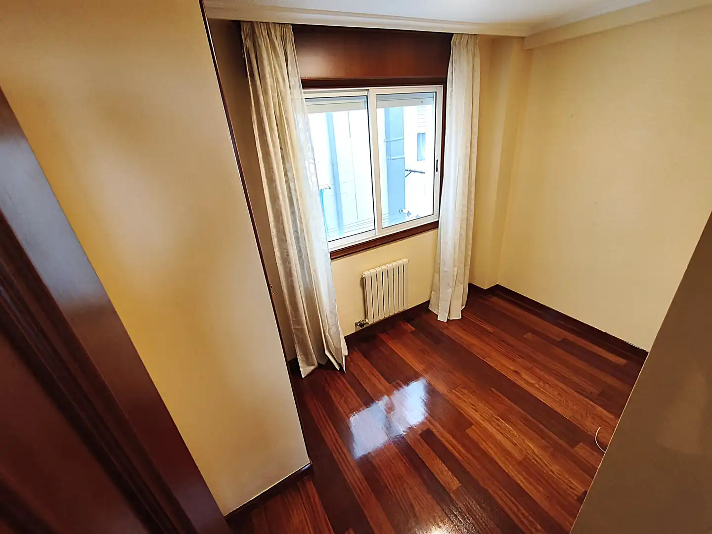 Bedroom of Flat for sale in Vigo   with Parquet flooring and Storage room