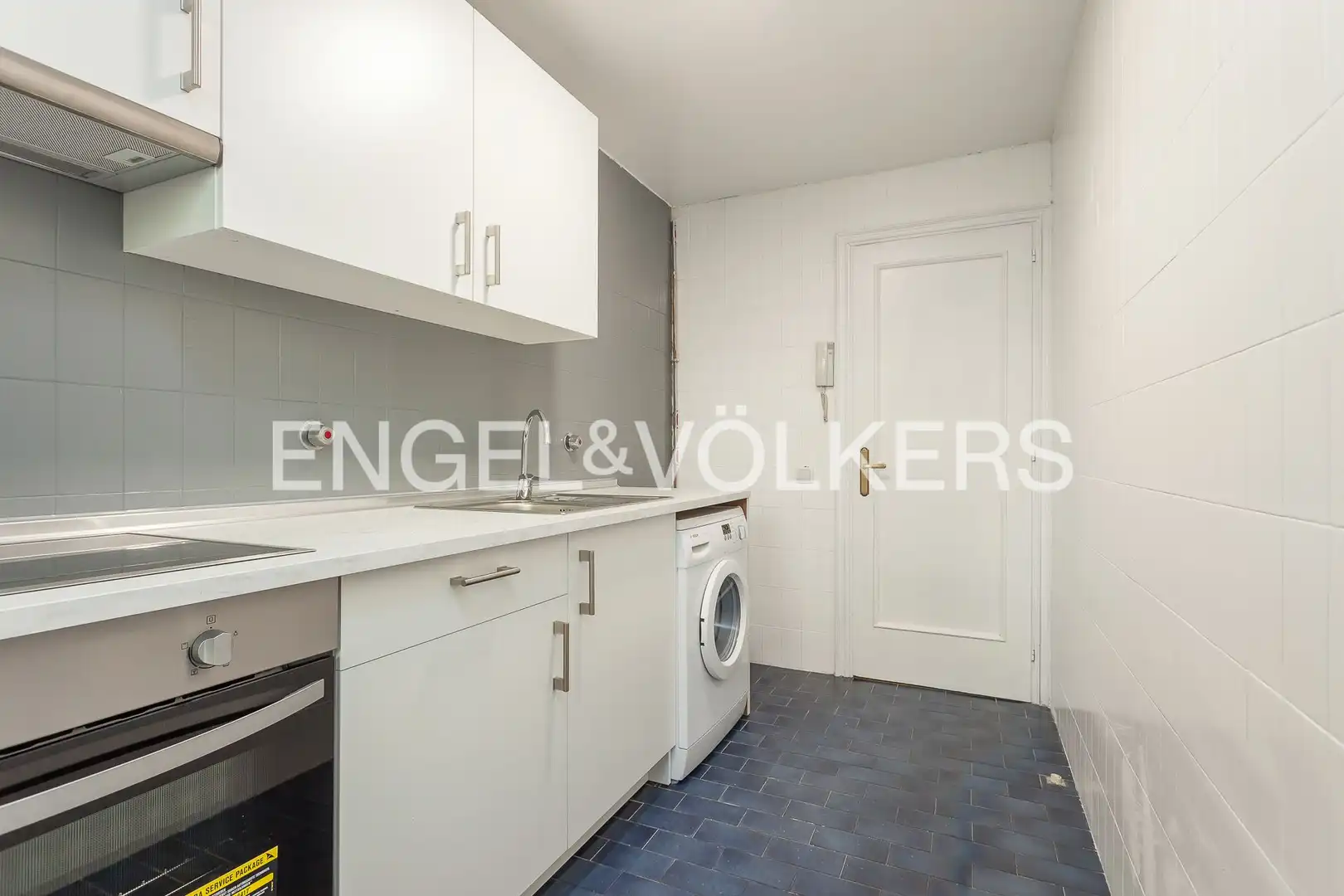 Apartamento de alquiler en Madrid con Calefacción, Parquet y Terraza