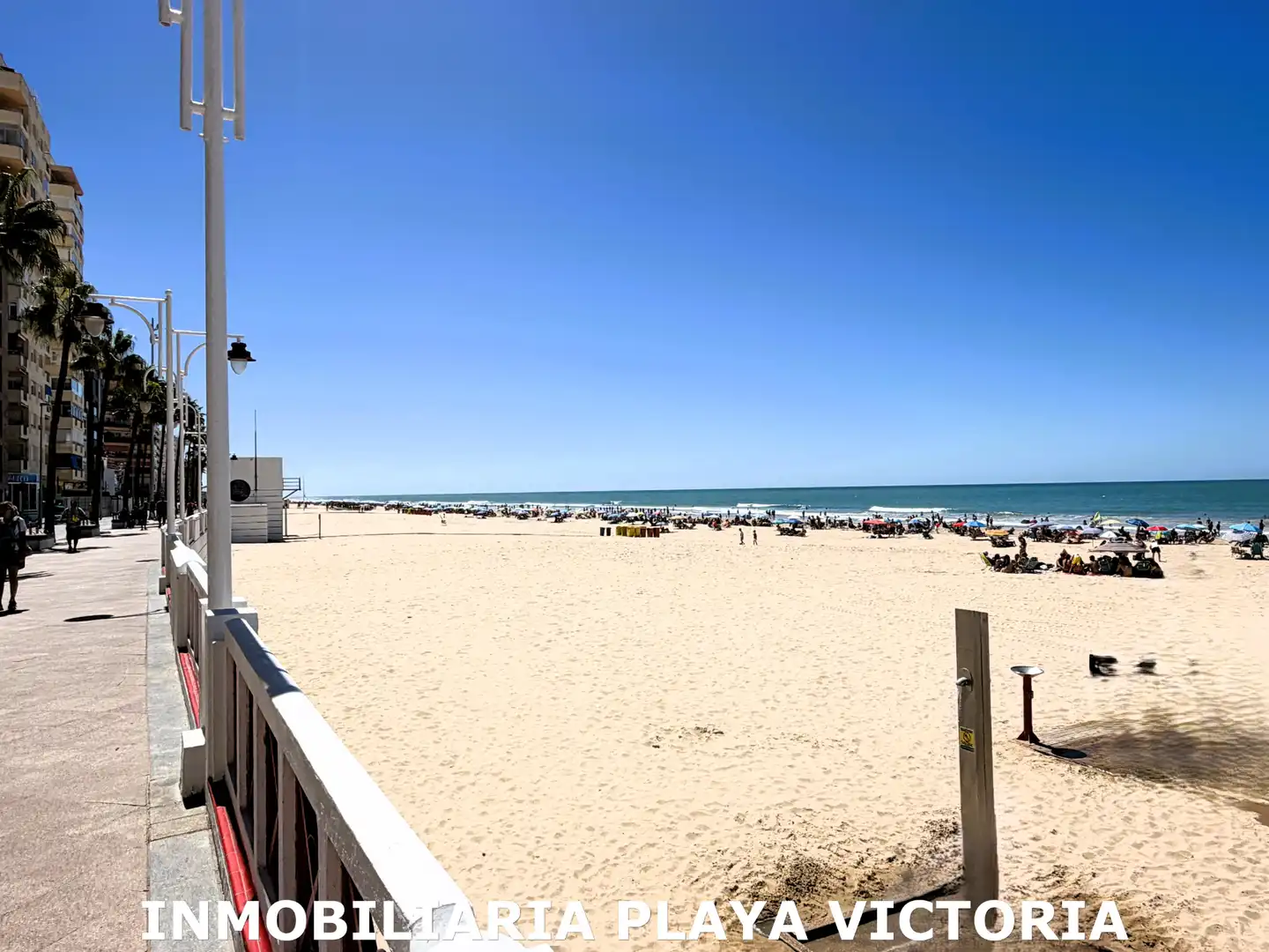 Exterior view of Flat for sale in Cádiz  with Air Conditioner, Heating and Parquet flooring