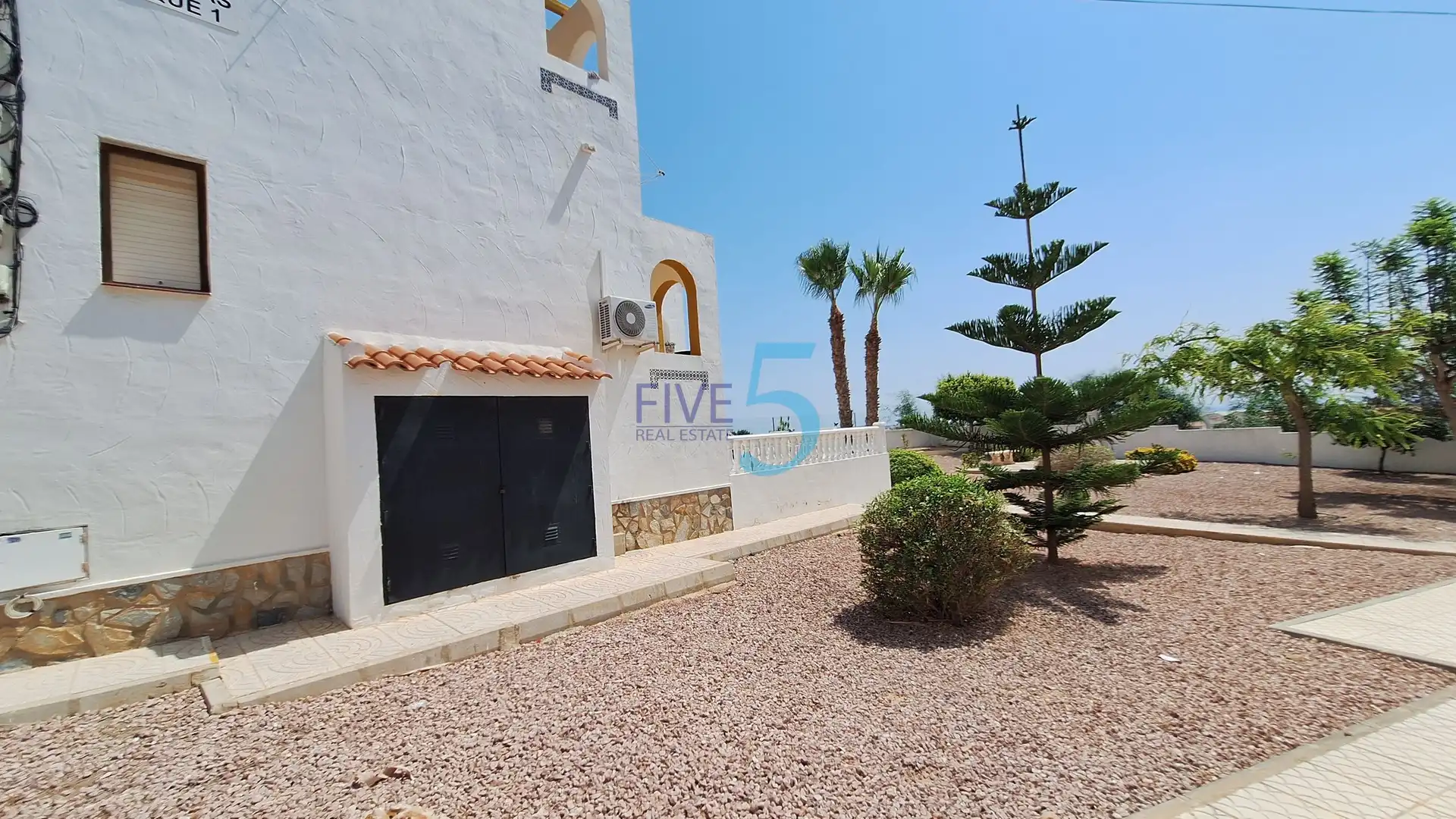 Exterior view of Houses for sale in Rojales  with Terrace, Swimming Pool and Balcony