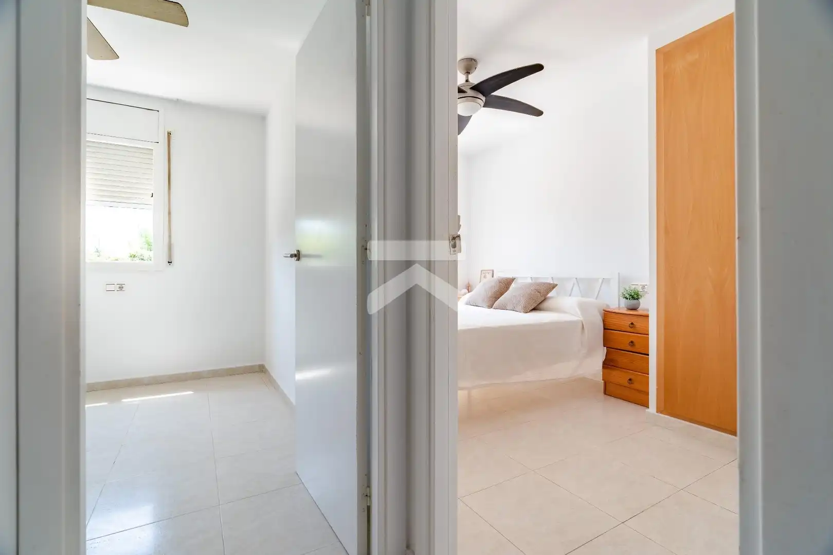 Casa aparellada amb terrassa en venda a Platja de Mont-roig, imagen 29
