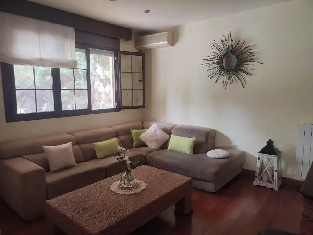 Sala d'estar de Casa o xalet en venda en Totana amb Calefacció, Jardí privat i Terrassa