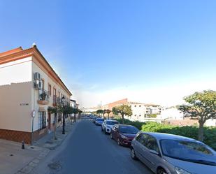 Vista exterior de Casa adosada en venda en Lepe amb Terrassa i Traster