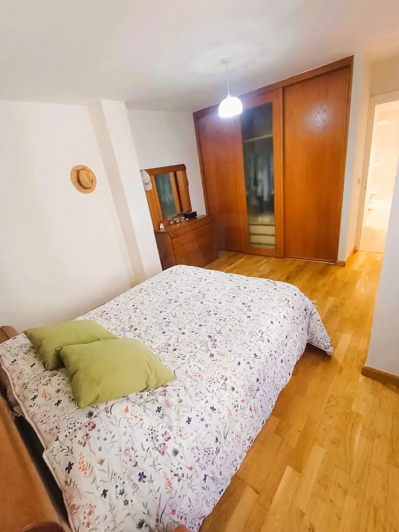 Habitación de Piso en venta en León Capital  con Calefacción